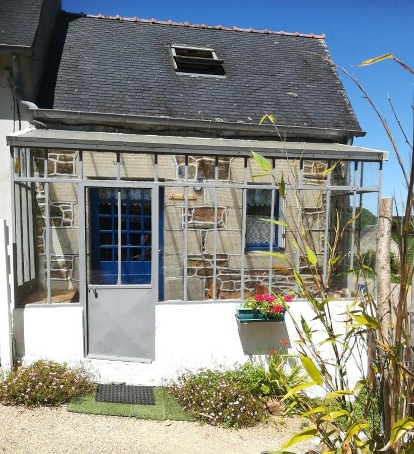 Petit Gite Cocoon Ty Bihan Ar Feunteun Scrignac Exterior photo