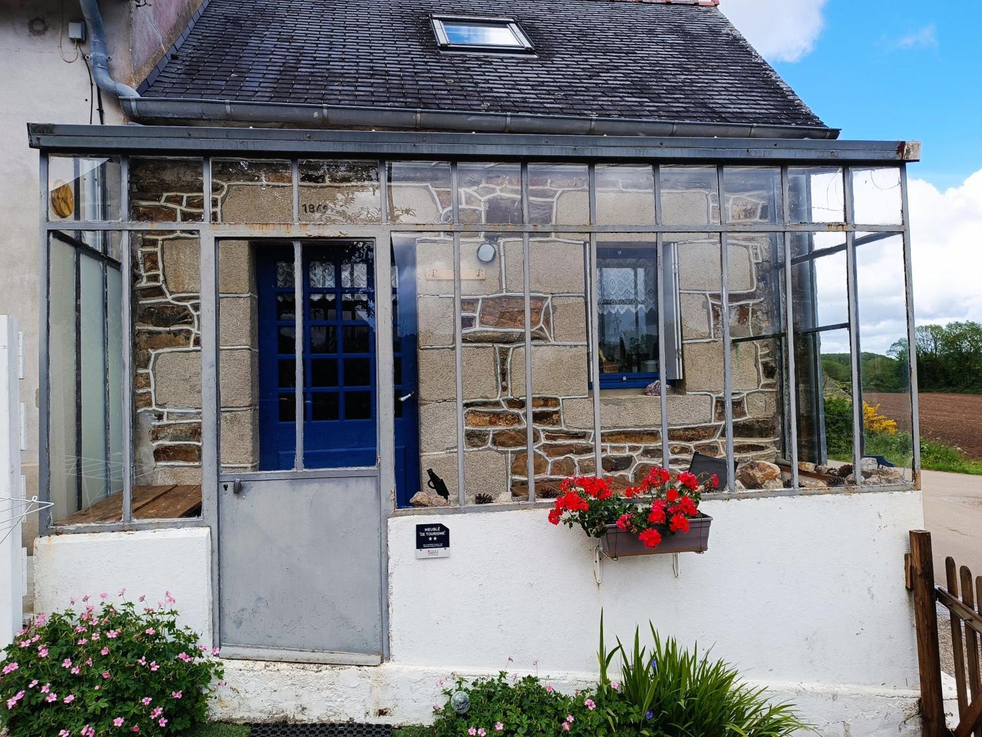 Petit Gite Cocoon Ty Bihan Ar Feunteun Scrignac Exterior photo